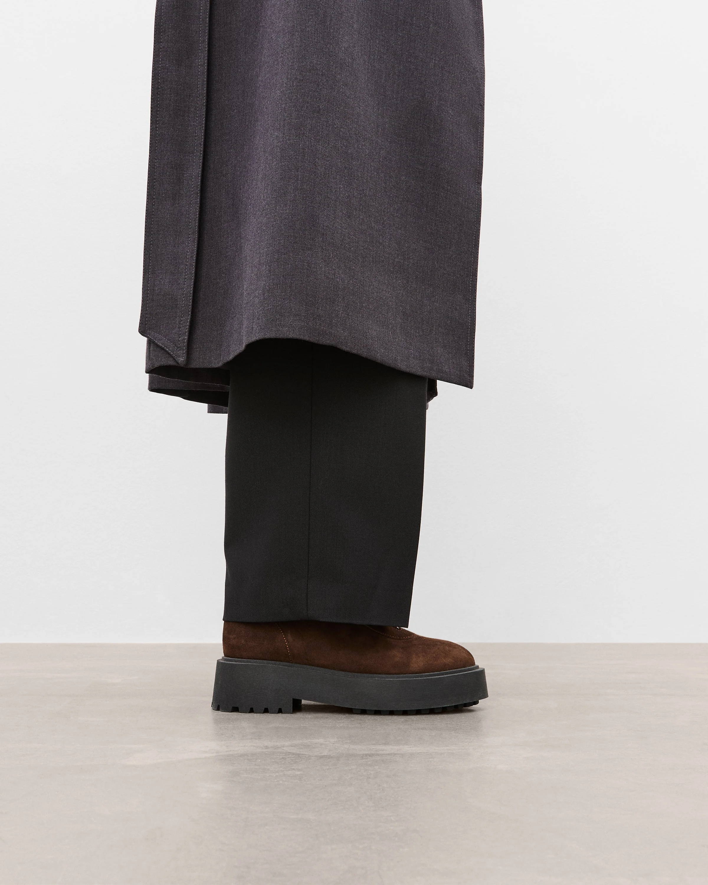 Alma Suede Brown - Image 3