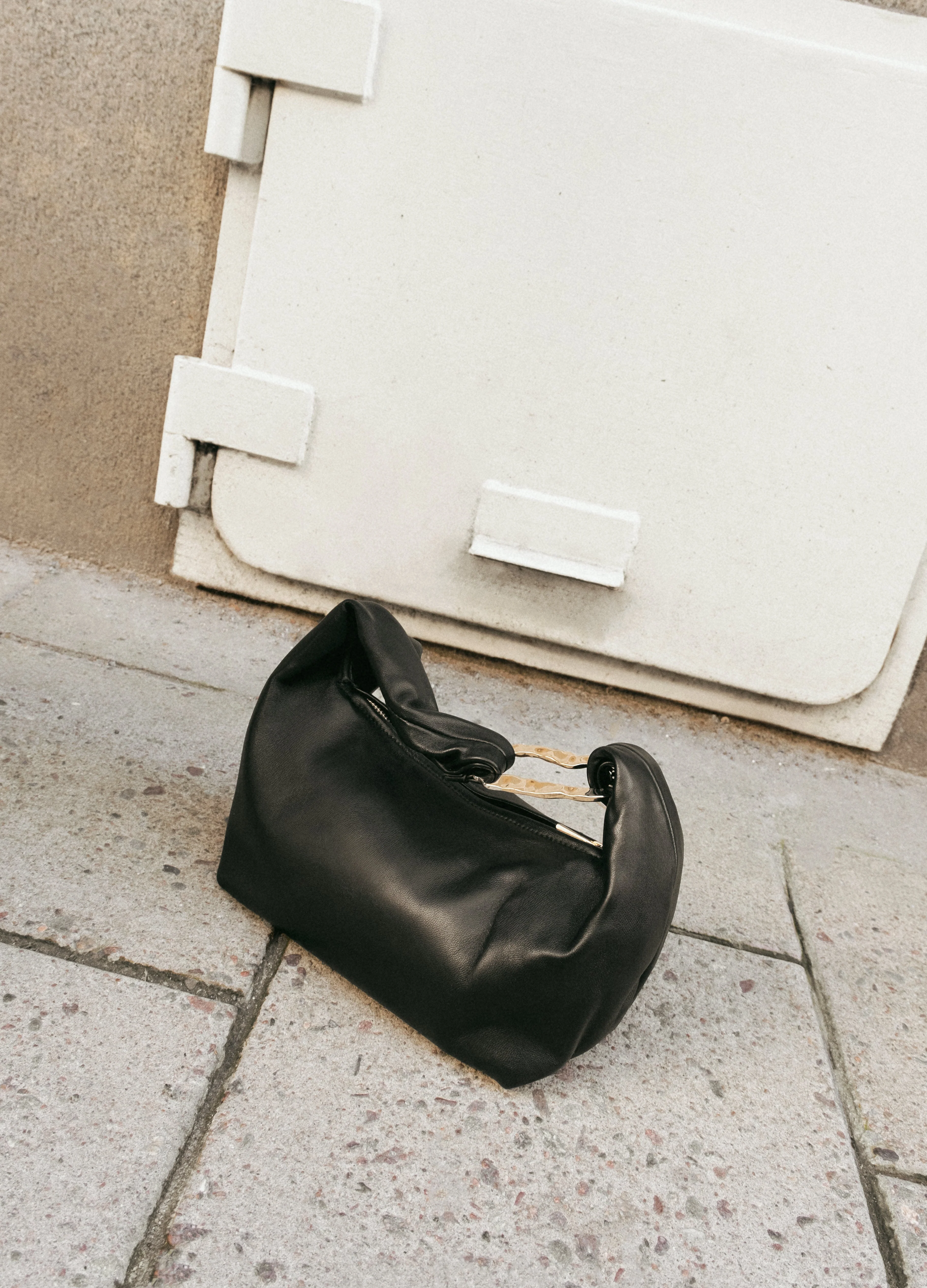 Amanda Handbag Leather Black - Image 7