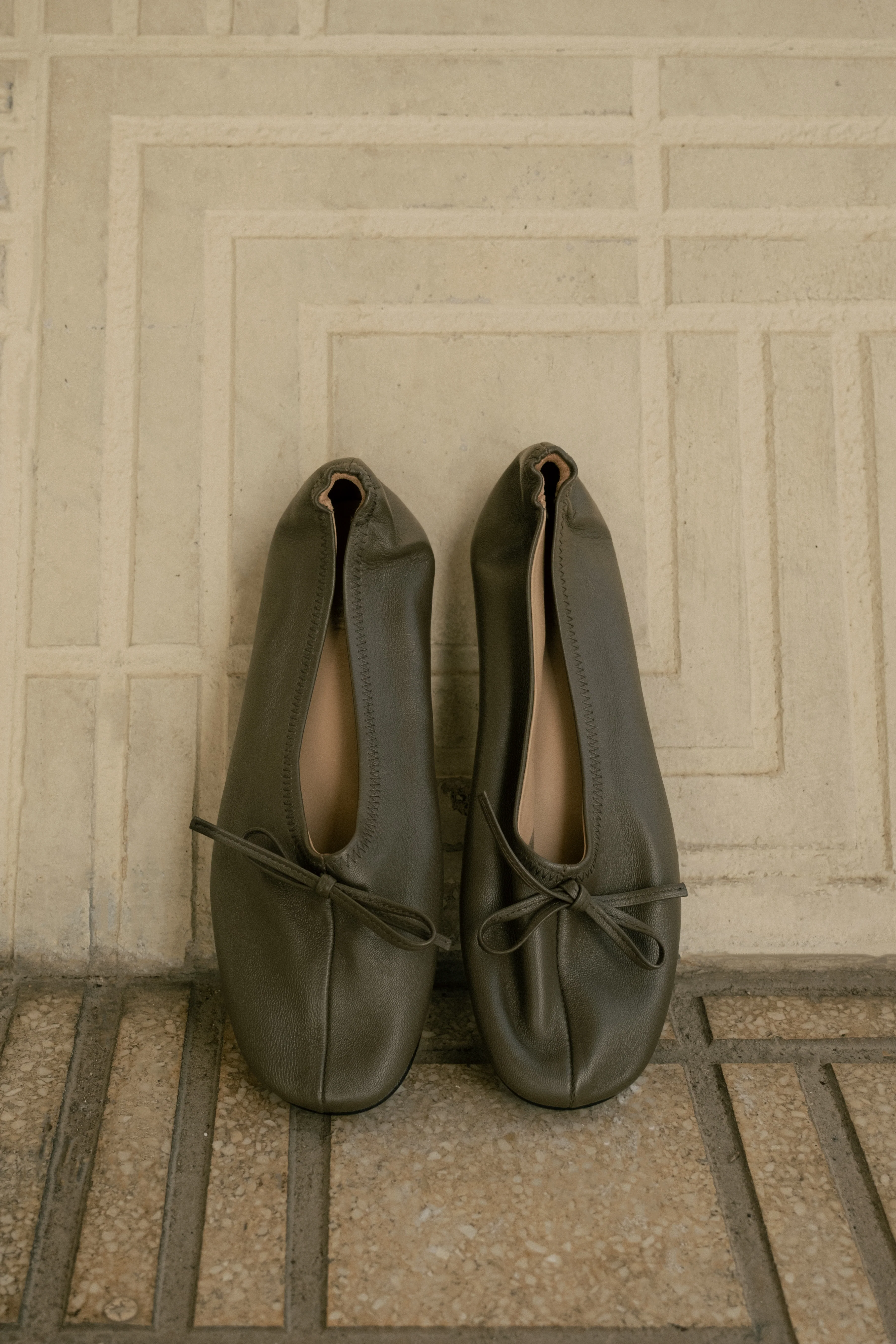 Blaise Leather Khaki - Image 10