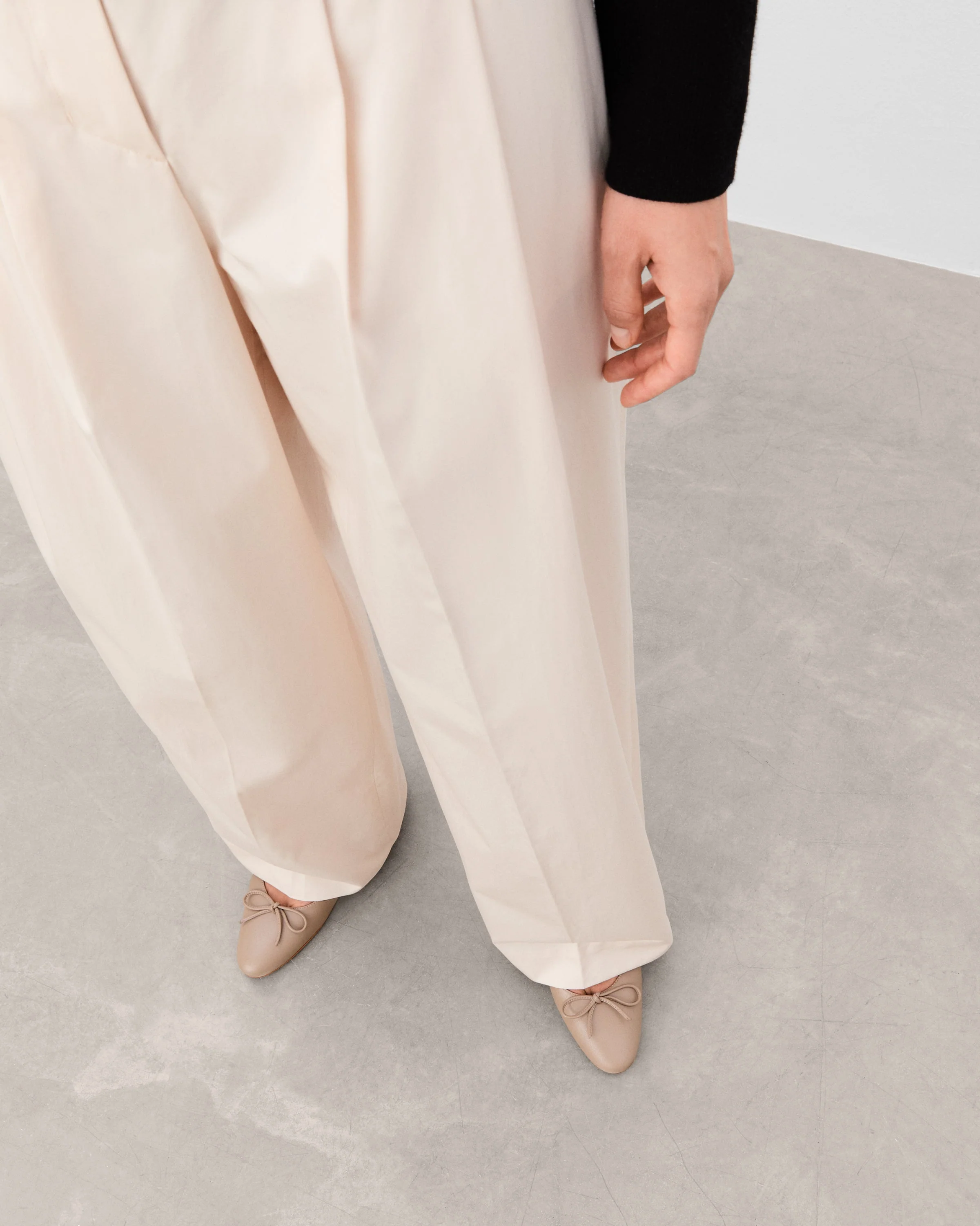 Bodil Leather Taupe - Image 3
