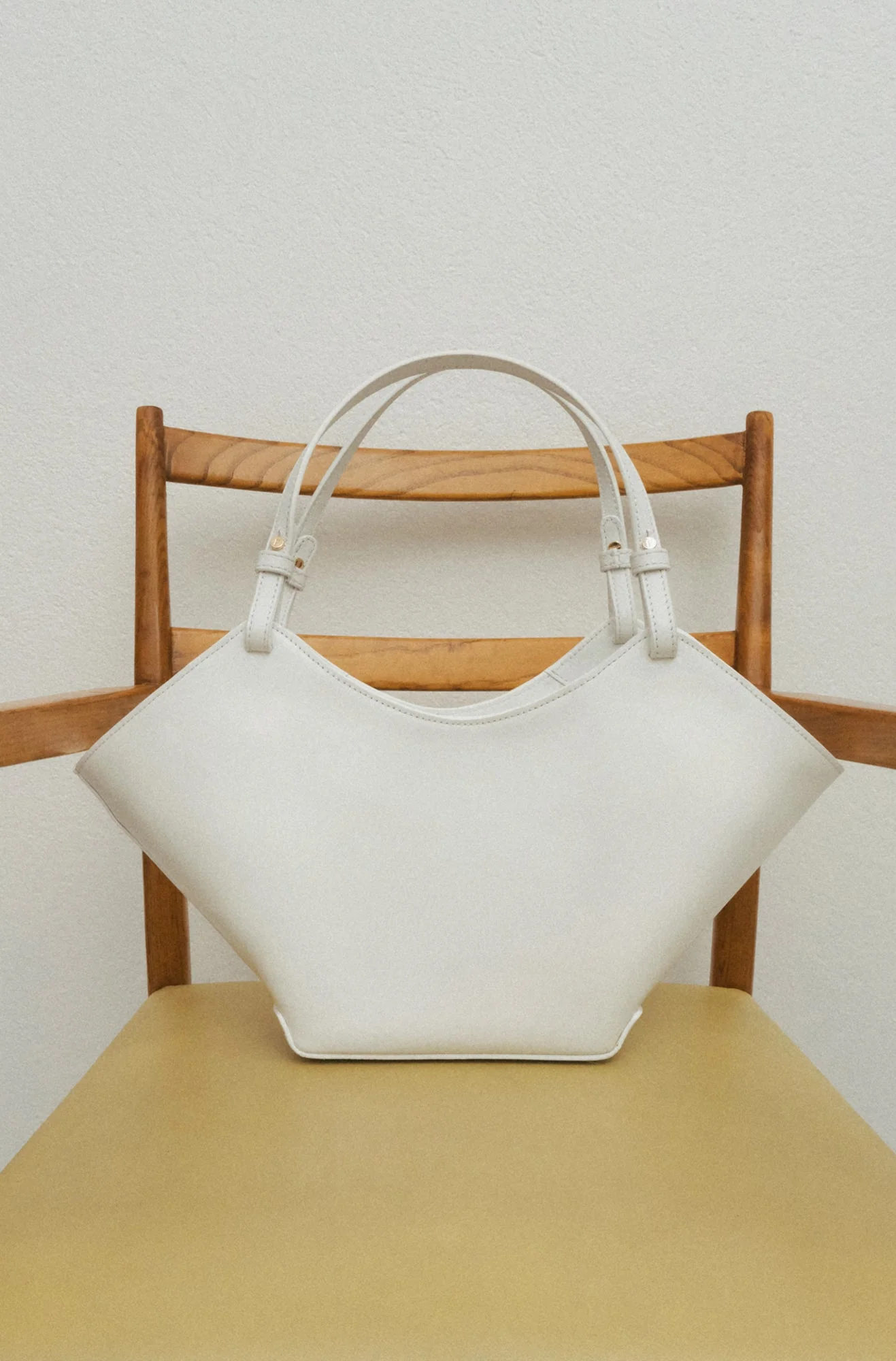 Dilba Mini Tote Bag Leather White - Image 10