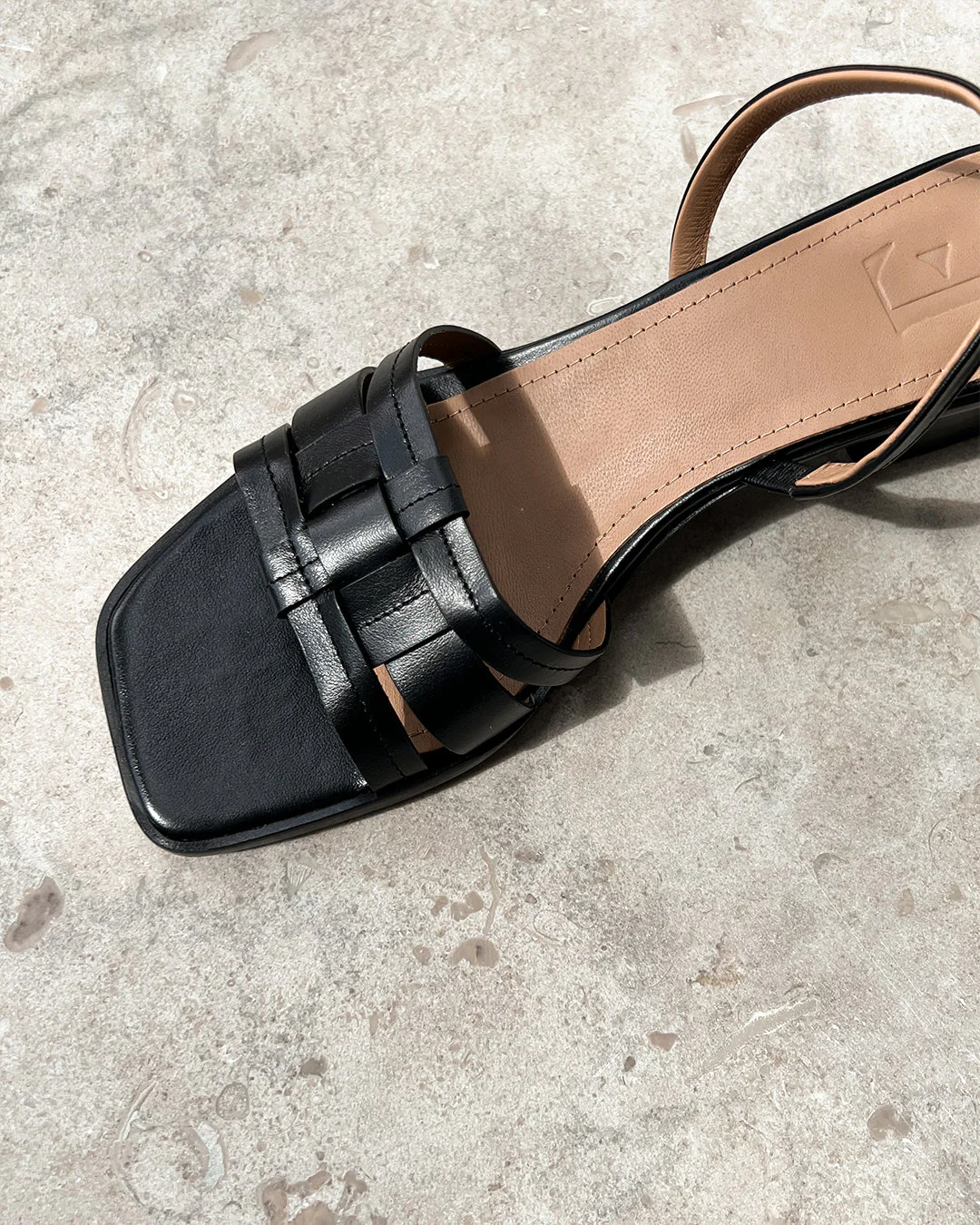Freja Leather Black - Image 7