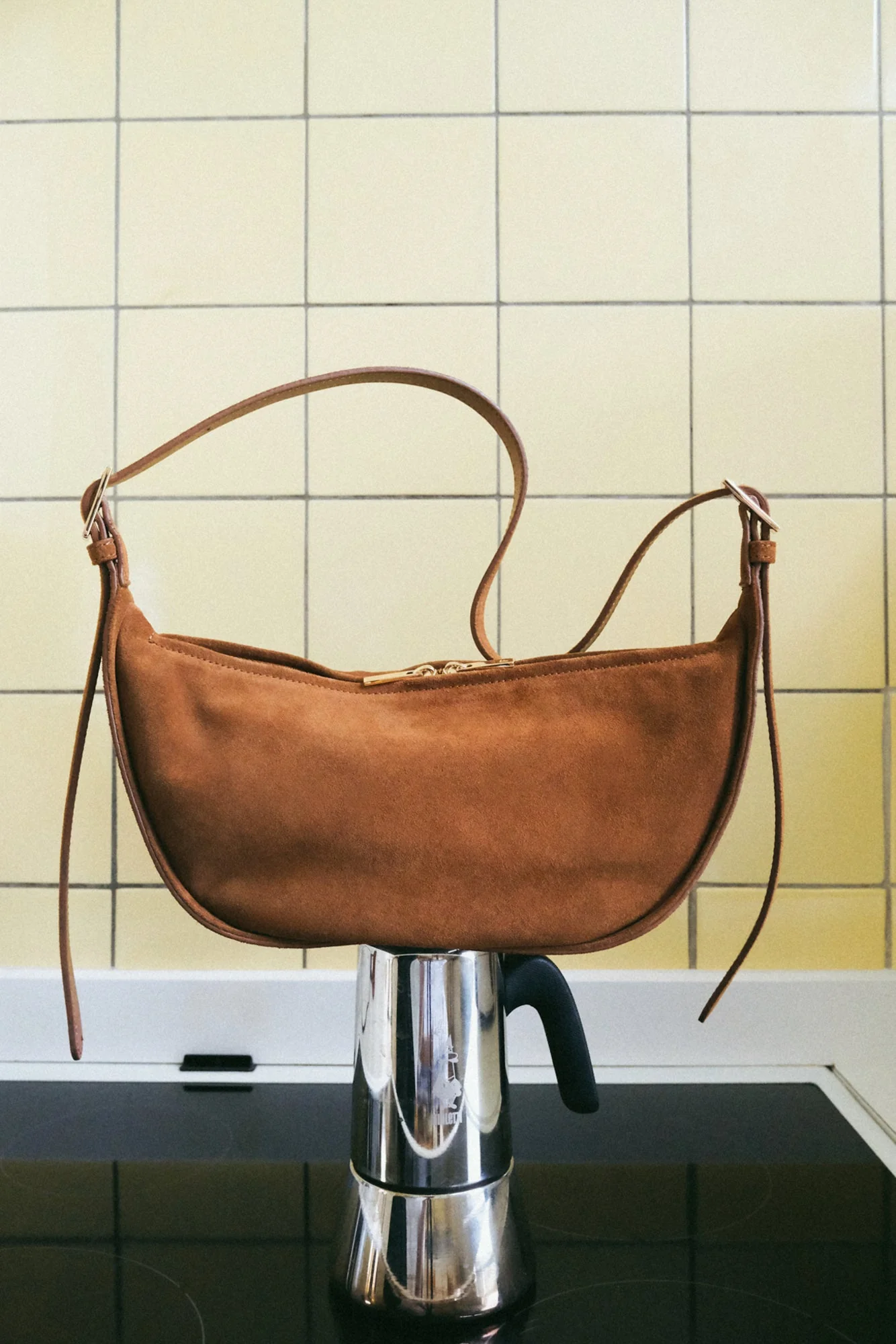 Irma Shoulder Bag Suede Bourbon - Image 8