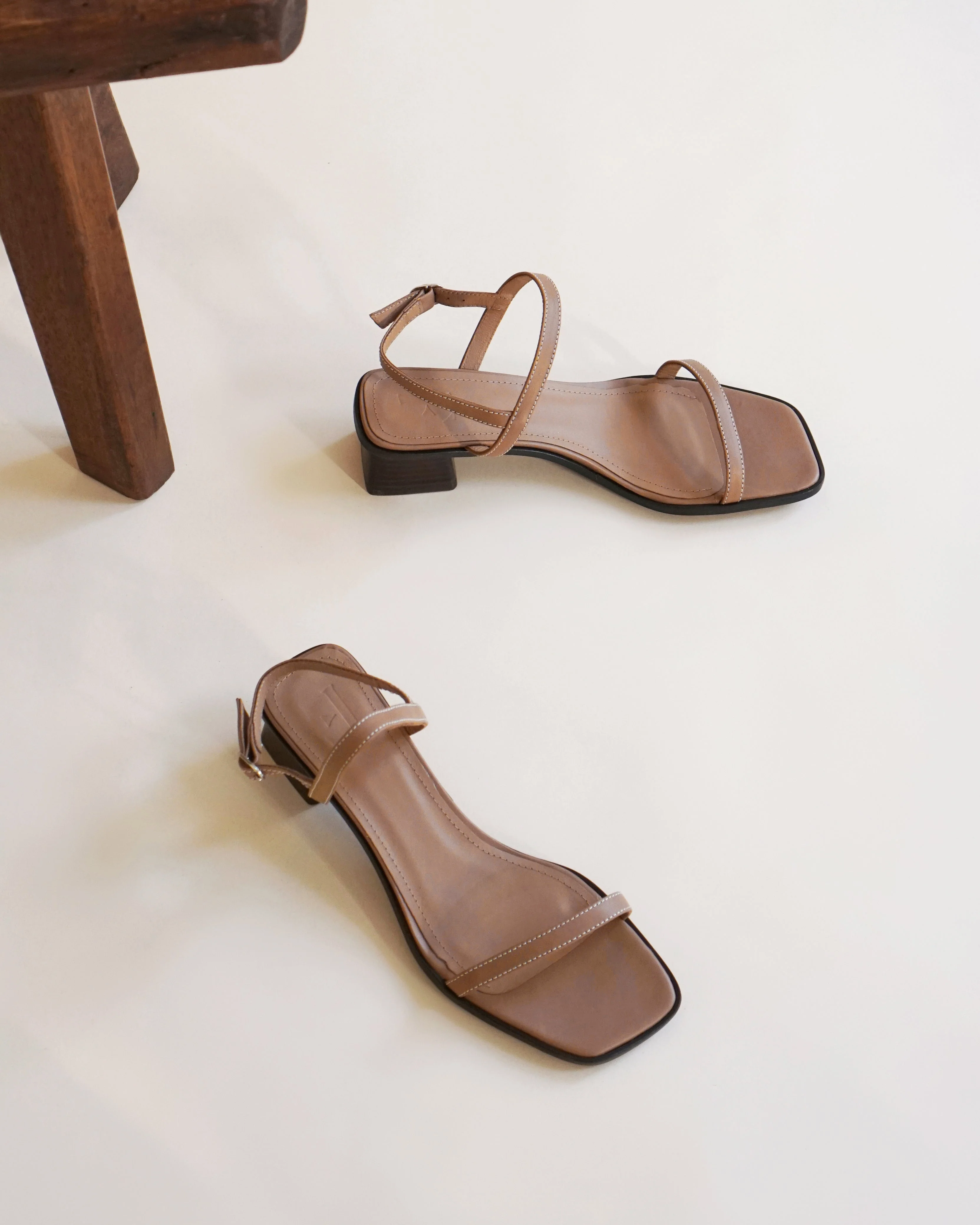 Juno Leather Cognac - Image 8