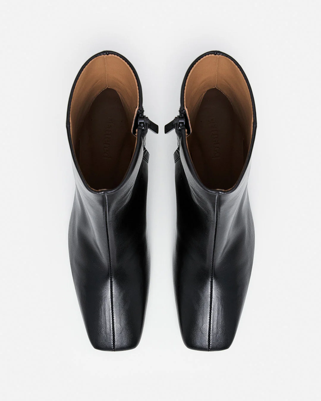 Moa Leather Black - Image 4