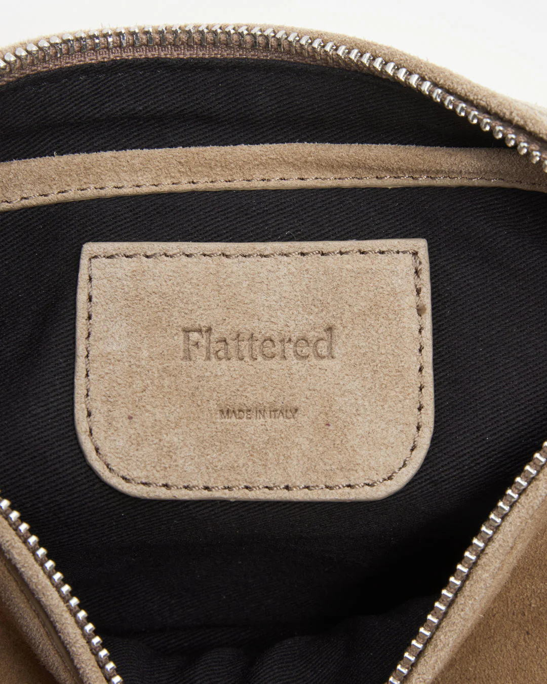 Tuna Shoulder Bag Suede Sand - Image 7